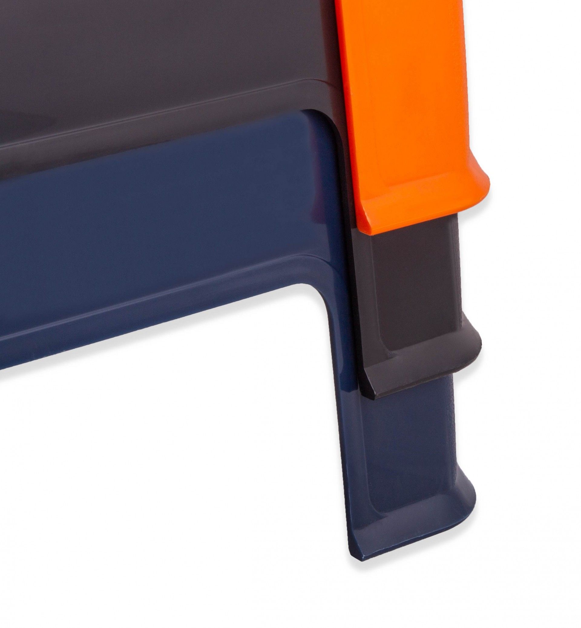 Banco Plástico Codil Confort 41X35.7X46cm