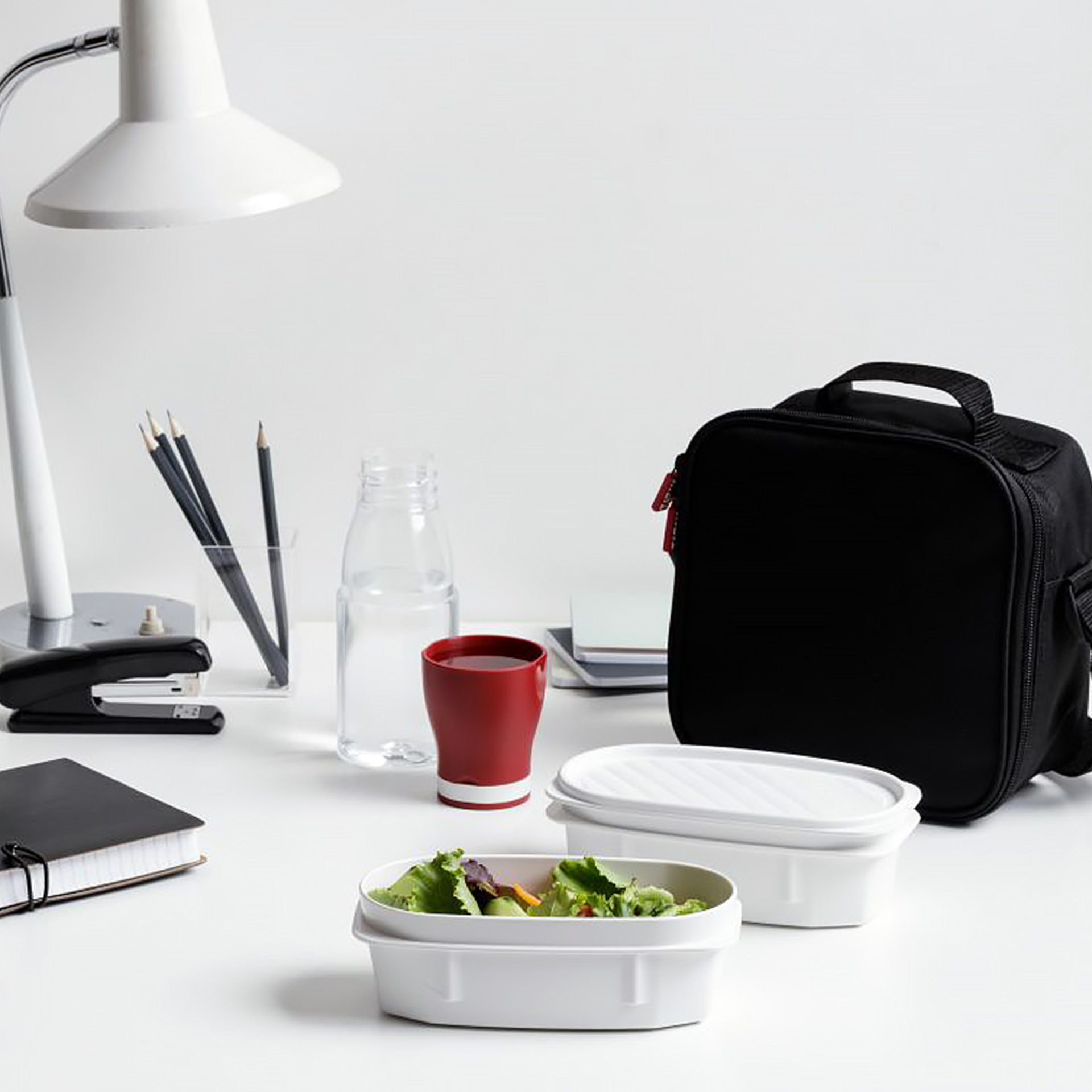 Saco Térmico Urban Food + 4 Caixas Preto 2X200ml + 2X500ml