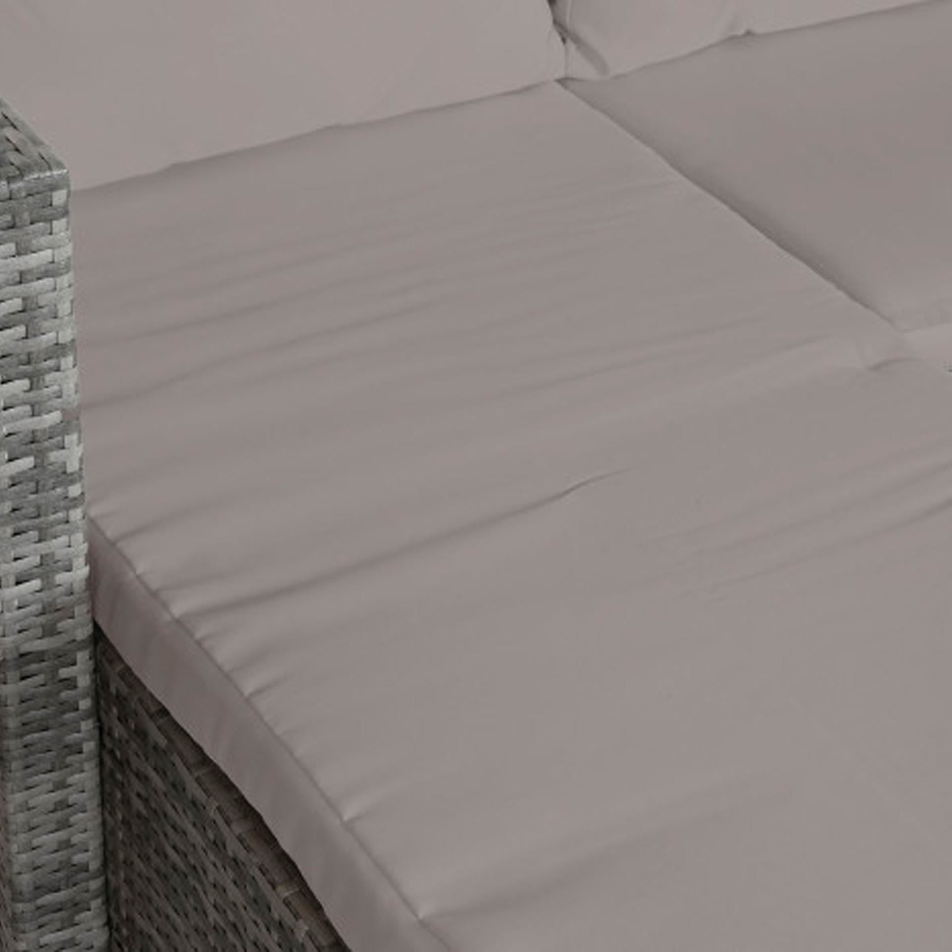 Conjunto Sofá Rattan + Mesa Apoio 195X130X62cm