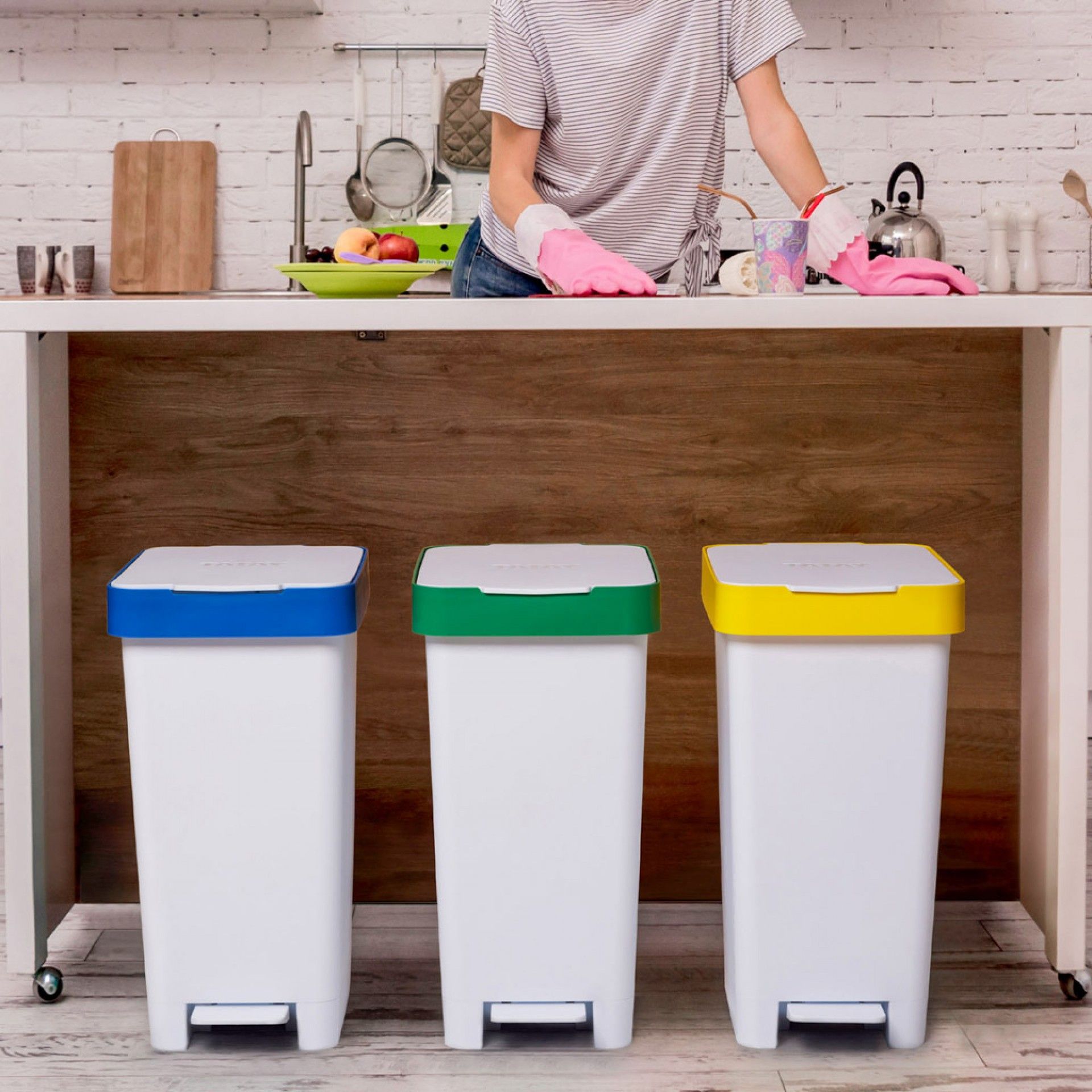 Balde Reciclagem com Pedal Smart Branco / Azul 25L 26X36X47cm