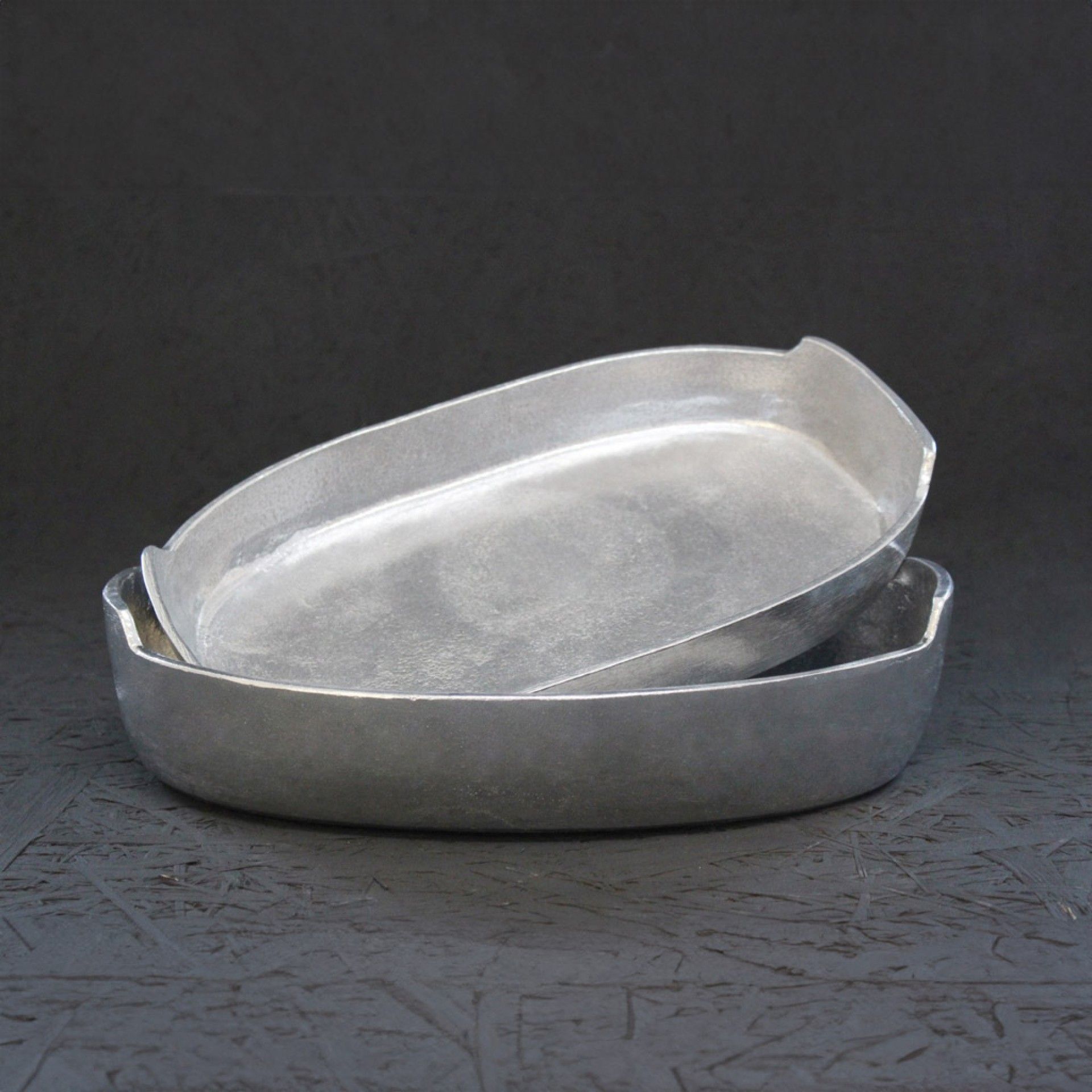 Tabuleiro Alumínio Fundido Oval 24.5X14.5X4cm