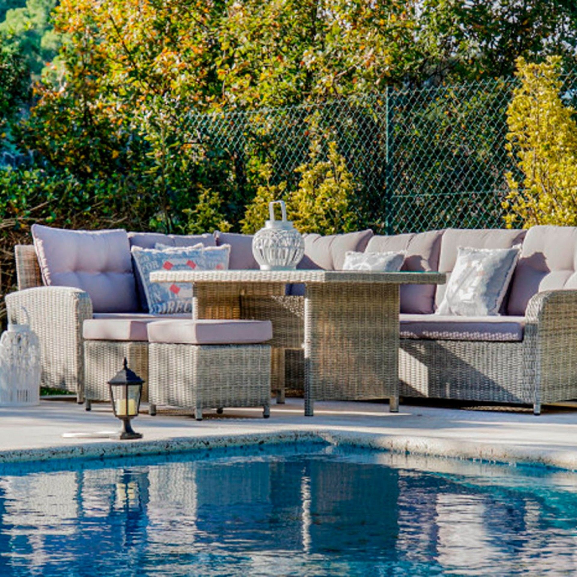 Conjunto 2 Sofás Rattan + 2 Bancos + Mesa Central 267X204X90cm