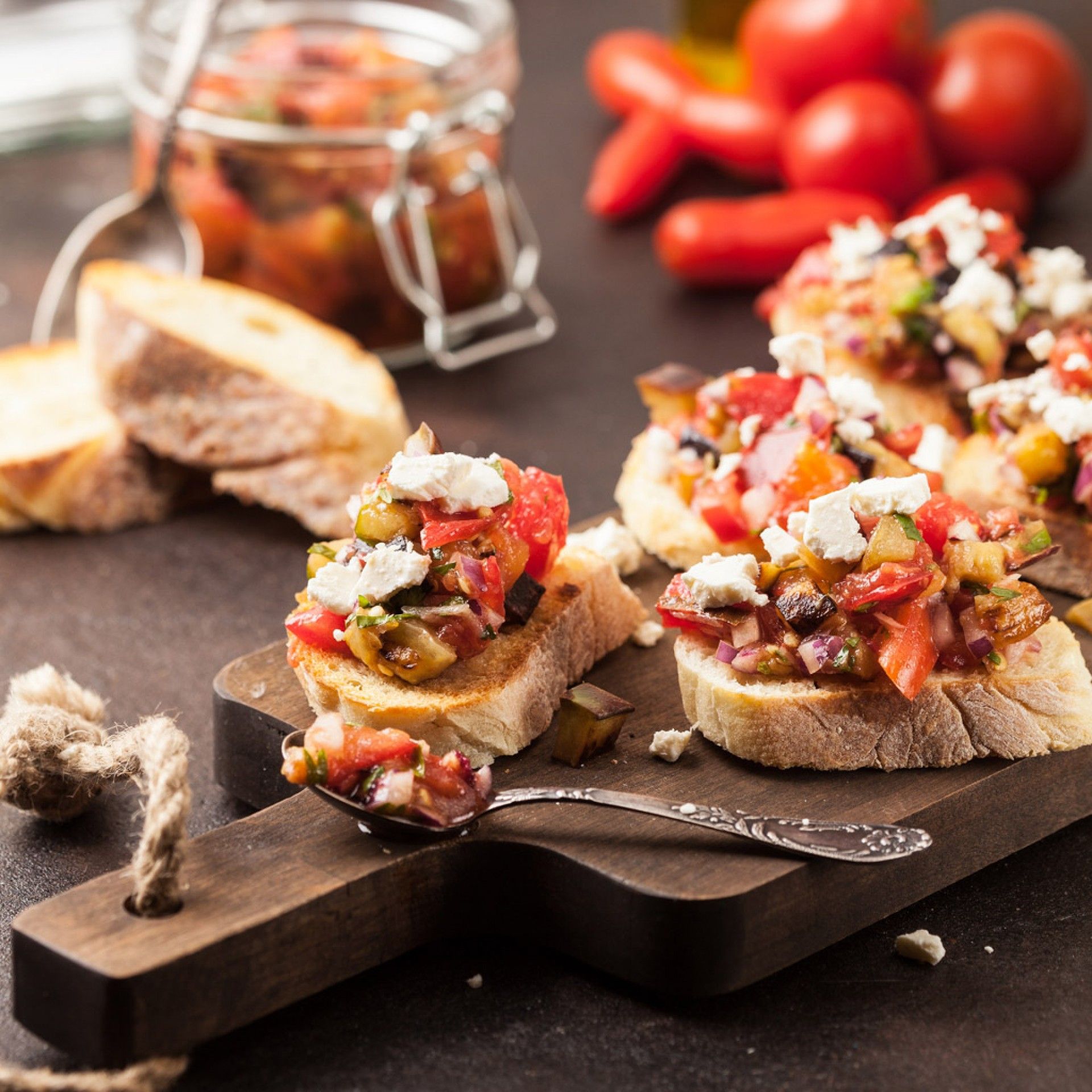 Bandeja Madeira Com Pés 68X12X3CM