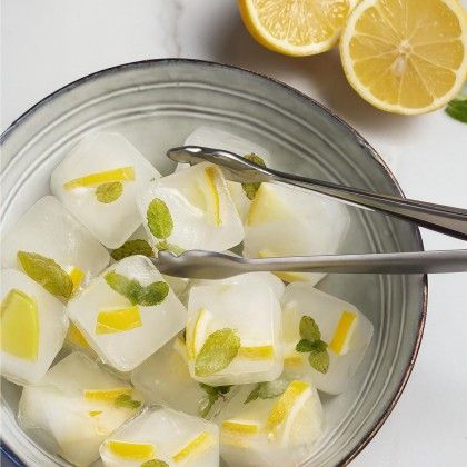 Cuvete Gelo Silicone com Tampa 24 Cubos 20X10X2.5cm