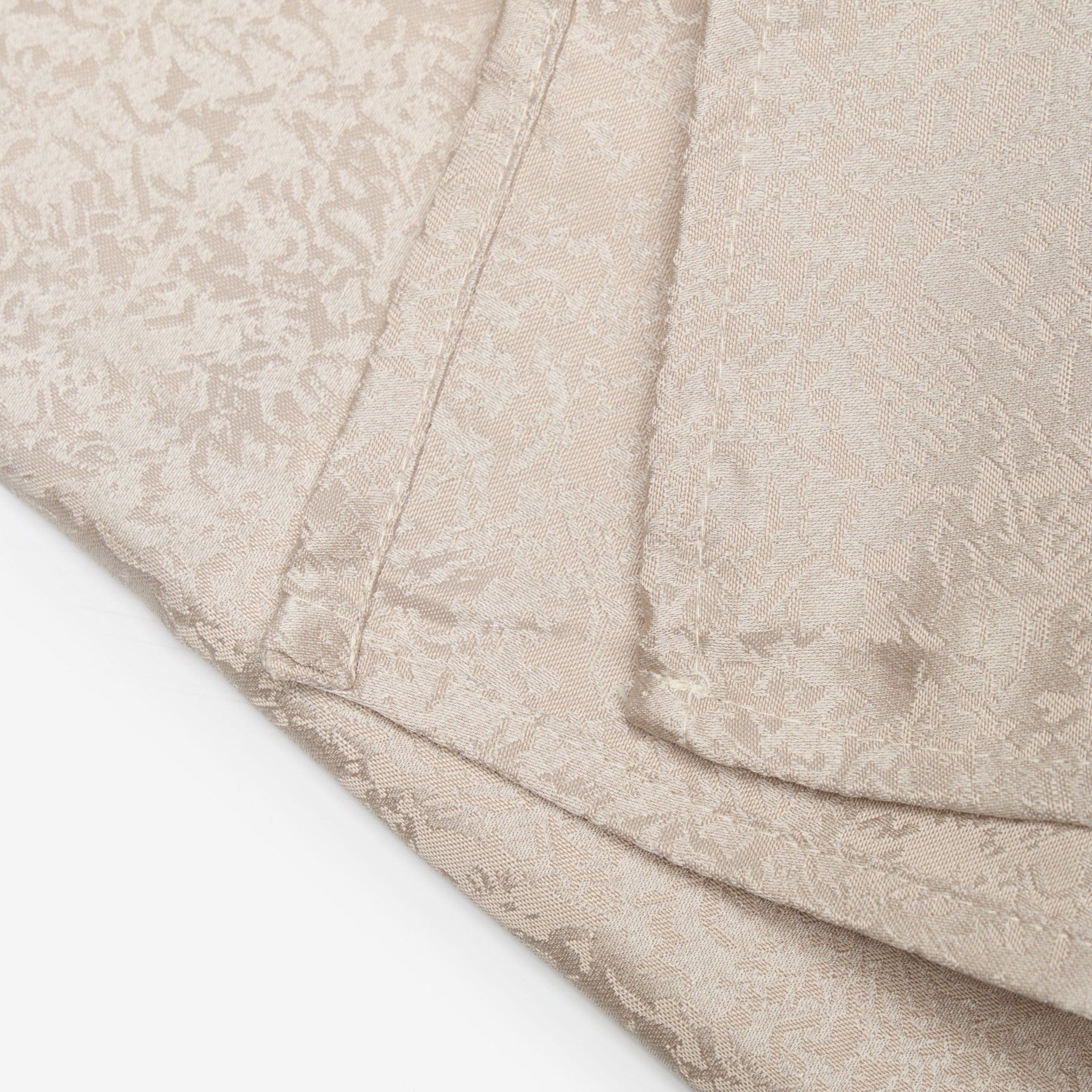 Toalha Mesa Dove 150X150cm
