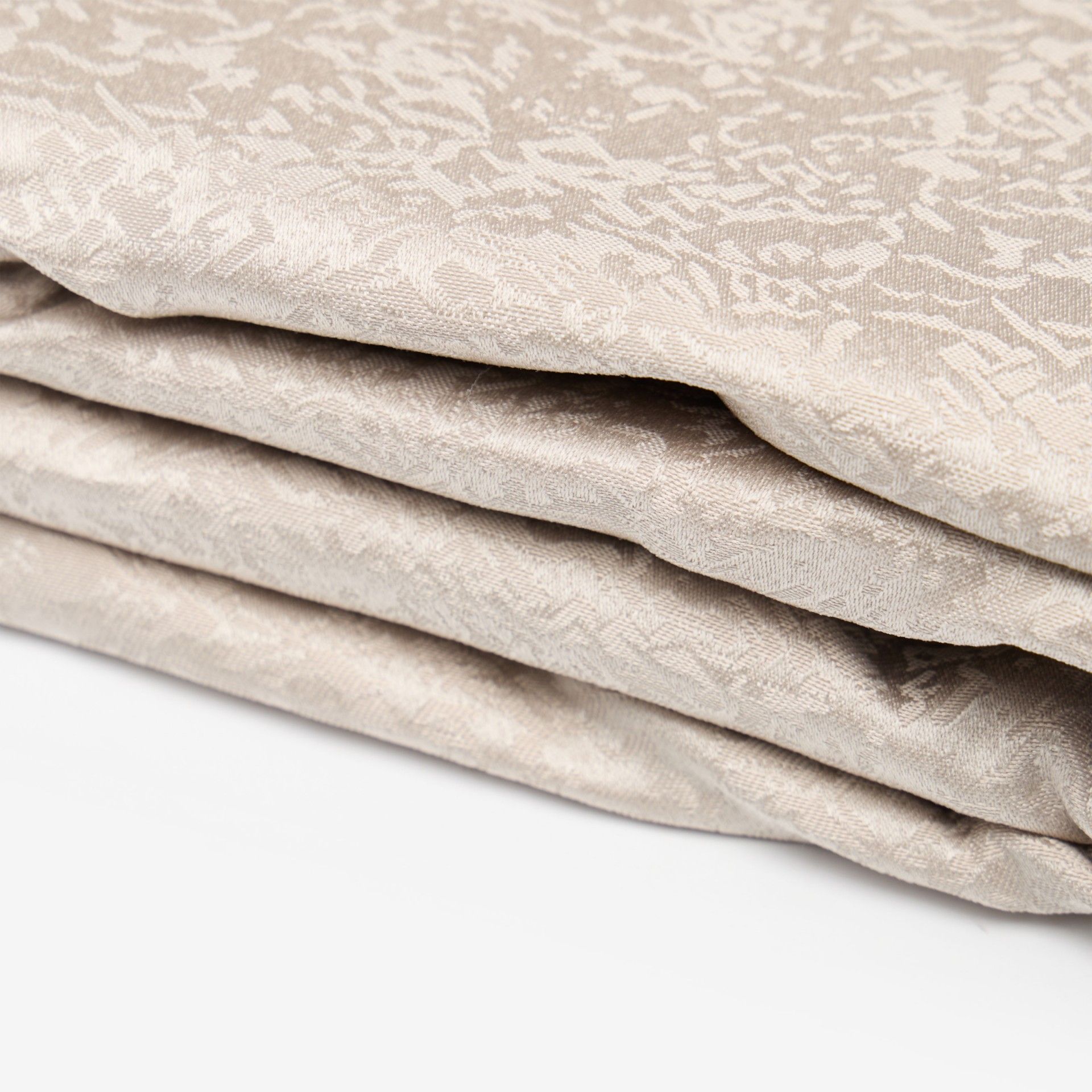 Toalha Mesa Dove 150X150cm